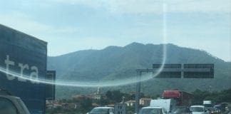 Autostrada A10, mezzo pesante in panne: un chilometro di coda