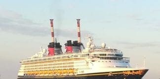 Genova – Arrivata in porto la nave da crociera della Disney