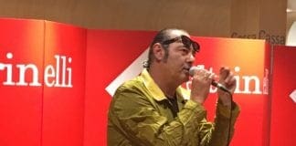 Luca Carboni alla Feltrinelli presenta il suo ultimo album Sputnik