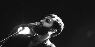 Le Luci della Centrale Elettrica, Vasco Brondi annuncia il tour teatrale