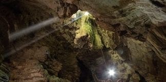 Borgio Verezzi, alla cava dei fossili palestra di speleologia all’aperto