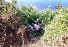 Giovane cade in una scarpata insieme al suo cavallo, salvata dai Vigili del Fuoco