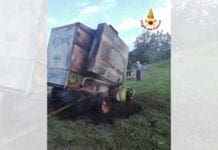 Altare, imballatrice di fieno in fiamme: intervento dei Vigili del Fuoco