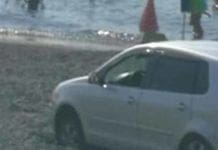 Albissola Marina, vanno al mare e parcheggiano l’auto in spiaggia