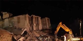 Crollo di ponte Morandi, nella notte ritrovata auto con i resti di tre persone