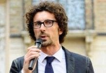 Ponte Morandi – Toninelli non si presenta al Parlamento Ue, Toti all’attacco danilo toninelli