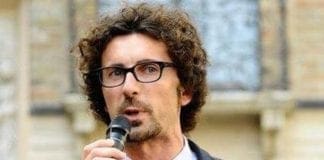 Crollo ponte Morandi, Autostrade pubblica la convenzione, Toninelli: “segreto durato 20 anni” danilo toninelli