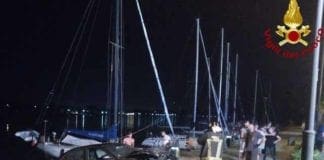 Bocca di Magra, frontale tra due auto: intervento dei Vigili del Fuoco