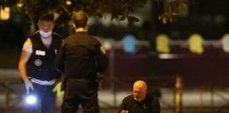 Parigi, giovane assale passanti con un coltello, 7 feriti