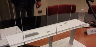 Ponte di Genova, l’ad di Autostrade Castellucci rompe il plastico di Renzo Piano