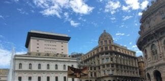 Protesta Ponte Morandi, corteo sotto il Palazzo della Regione – FOTO