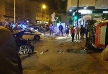 Grave incidente in corso Europa, ambulanza ribaltata e auto distrutta