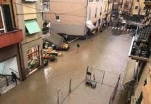 Chiavari, allagamenti in centro e si teme l’arrivo della mareggiata
