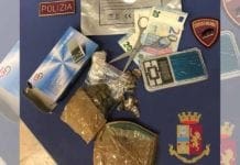 Sampierdarena, notato a spacciare ai giardini di Villa Scassi: arrestato 21enne