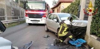 Fezzano, scontro frontale tra due auto: due feriti