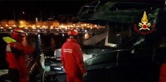 Lavagna, yacht ormeggiati in porto distrutti da un incendio