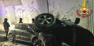 Autostrada A10, carambola tra Pegli e Voltri: auto finisce su un fianco