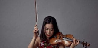 Teatro Carlo Felice, la violinista Esther Yoo e l’orchestra Nordwestdeutsche Philharmonie in concerto