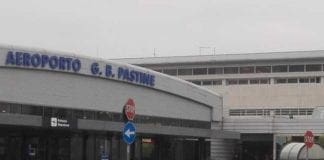 Incendio all’aeroporto di Ciampino, passeggeri evacuati e voli cancellati