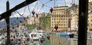 Camogli, niente tavolo a chi ordina meno di due portate, infuria la polemica