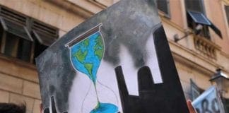 Fridays For Future, in migliaia in piazza a Genova – FOTO