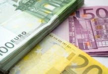 Albenga, arrestata ex consulente finanziaria già ai domiciliari denaro, soldi euro