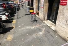 Corso De Stefanis, cornicione crolla sul marciapiede – FOTO