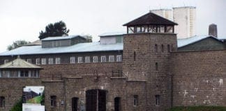 Istituto Duchessa di Galliera e Liceo Deledda, gli studenti in pellegrinaggio ai lager nazisti