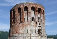 Torretta di Quezzi – Volontari in azione per ripulirla dal degrado Torre di Quezzi