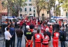 Sestri Ponente – Forte esplosione danneggia il portone della Croce Verde