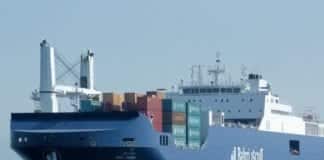 Nave carica di armi in Porto a Genova, protesta dei portuali Bahri Yanbu nave saudita armi