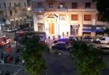 Incendio in via Cecchi, fumo e fiamme in un negozio