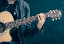 Coronavirus – A La Spezia stop alla musica live nei locali notturni musica chitarra