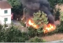 Campomorone – Auto in fiamme sulla strada per Lavaggi