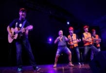 Porto Antico, all’Arena del Mare si ride con lo spettacolo dei Bruciabaracche Bruciabaracche