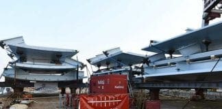 Ricostruzione ponte per Genova, arrivati i conci per la terza campata