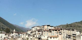 Festival delle Fiabe a Rocchetta Nervina, tre giorni di spettacolo itinerante