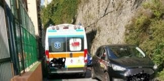 Ambulanza bloccata a Oregina – Scatta la tolleranza zero