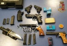 Marassi, minaccia il proprietario di un bar con una pistola: arrestato