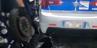 Scooter smontati e nascosti nelle lavatrici: traffico di mezzi rubati scoperto al Terminal Traghetti