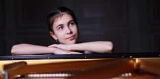 Teatro Carlo Felice, stasera il concerto della giovane pianista Alexandra Dovgan