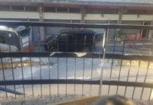 San Fruttuoso, bus della linea 89 coi freni rotti urta un’auto e sfonda un muretto: un ferito