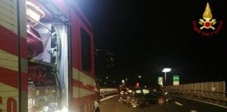 La Spezia, schianto sul raccordo autostradale: ferita una donna