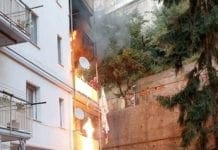 Quezzi – Balcone in fiamme in via Fereggiano