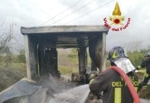 Arcola – Container in fiamme nella zona industriale