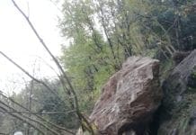 Frana a Carro, 3 famiglie isolate nello Spezzino frana carro