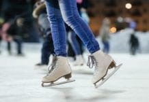 Chiavari, pista di pattinaggio sul ghiaccio in piazza Fenice pattinaggio ghiaccio