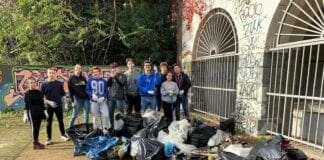 Giardini Baltimora, ancora volontari all’opera: 29 sacchi e 224 siringhe raccolte