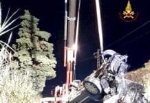 La Spezia – Finisce con l’auto in un canneto, si salva suonando il clacson incidente la Spezia canneto
