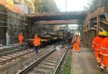 Genova – Ripresa la circolazione ferroviaria tra Sestri e Voltri pegli passerella rimossa